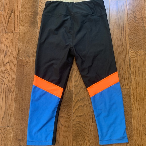 Cropped under armour leggings - Picture 2 of 4